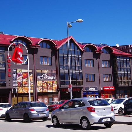 ホテル オキシジン ペトロシャニ Petroşani エクステリア 写真